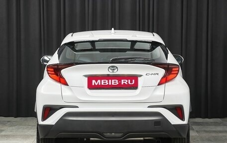 Toyota C-HR I рестайлинг, 2023 год, 3 599 000 рублей, 5 фотография