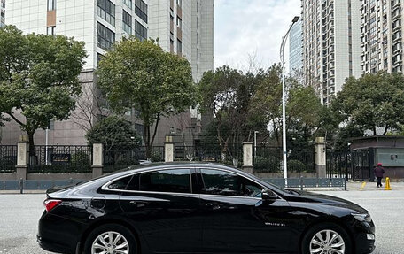 Chevrolet Malibu IX, 2022 год, 1 290 000 рублей, 4 фотография