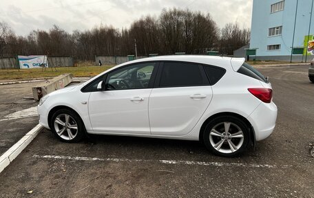 Opel Astra J, 2011 год, 5 фотография