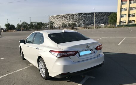 Toyota Camry, 2019 год, 3 300 000 рублей, 6 фотография