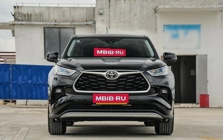 Toyota Highlander, 2024 год, 5 290 000 рублей, 2 фотография