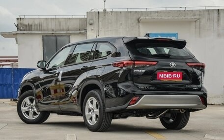 Toyota Highlander, 2024 год, 5 290 000 рублей, 5 фотография