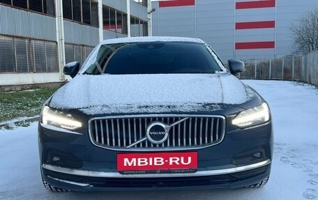 Volvo S90 II рестайлинг, 2021 год, 3 699 000 рублей, 2 фотография