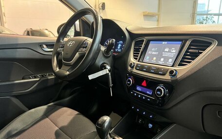 Hyundai Solaris II рестайлинг, 2019 год, 1 410 000 рублей, 10 фотография