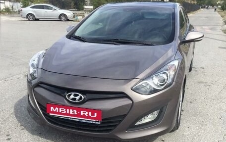 Hyundai i30 II рестайлинг, 2012 год, 1 150 000 рублей, 2 фотография