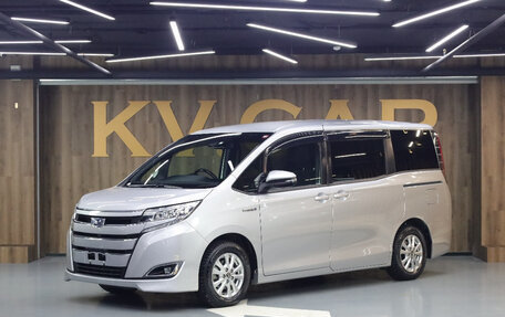 Toyota Noah III, 2019 год, 2 577 000 рублей, 1 фотография