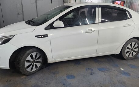 KIA Rio III рестайлинг, 2013 год, 499 000 рублей, 4 фотография