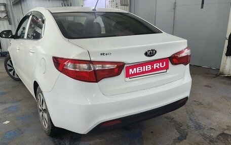 KIA Rio III рестайлинг, 2013 год, 499 000 рублей, 3 фотография