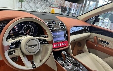 Bentley Bentayga I, 2016 год, 14 900 000 рублей, 8 фотография