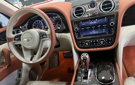 Bentley Bentayga I, 2016 год, 14 900 000 рублей, 22 фотография