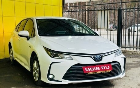 Toyota Corolla, 2019 год, 1 999 000 рублей, 4 фотография