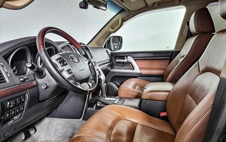 Toyota Land Cruiser 200, 2014 год, 4 199 000 рублей, 16 фотография