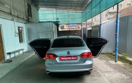 Volkswagen Jetta VI, 2012 год, 1 039 000 рублей, 12 фотография