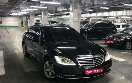 Mercedes-Benz S-Класс, 2012 год, 900 000 рублей, 1 фотография