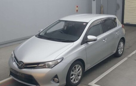 Toyota Auris II, 2012 год, 1 270 000 рублей, 1 фотография