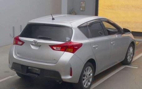 Toyota Auris II, 2012 год, 1 270 000 рублей, 2 фотография