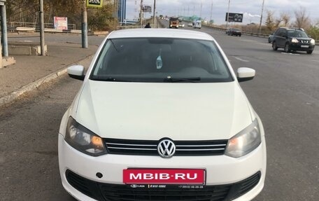 Volkswagen Polo VI (EU Market), 2013 год, 545 000 рублей, 2 фотография