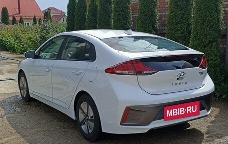 Hyundai IONIQ, 2020 год, 1 900 000 рублей, 4 фотография