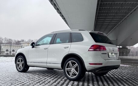 Volkswagen Touareg III, 2013 год, 2 121 000 рублей, 18 фотография