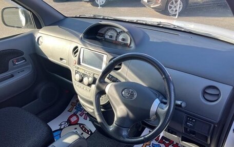 Toyota Sienta I, 2012 год, 840 000 рублей, 16 фотография