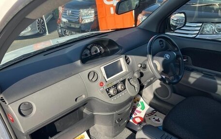 Toyota Sienta I, 2012 год, 840 000 рублей, 17 фотография