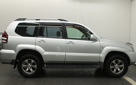 Toyota Land Cruiser Prado 120 рестайлинг, 2008 год, 2 601 000 рублей, 10 фотография