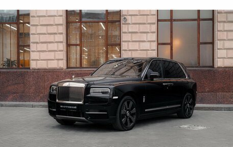 Rolls-Royce Cullinan, 2020 год, 44 800 000 рублей, 1 фотография