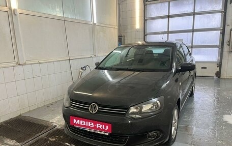 Volkswagen Polo VI (EU Market), 2012 год, 850 000 рублей, 3 фотография