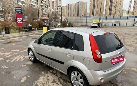 Ford Fiesta, 2007 год, 555 000 рублей, 4 фотография