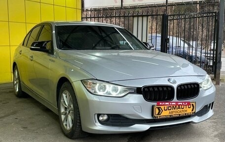 BMW 3 серия, 2013 год, 1 500 000 рублей, 3 фотография