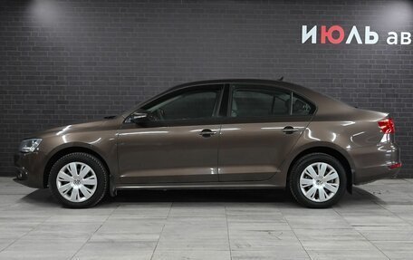 Volkswagen Jetta VI, 2013 год, 990 000 рублей, 7 фотография