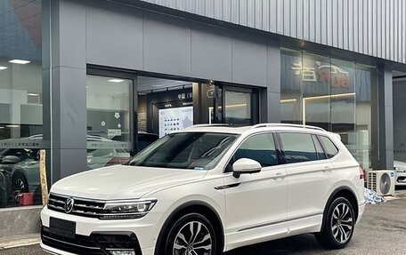 Volkswagen Tiguan II, 2021 год, 1 фотография