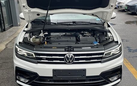 Volkswagen Tiguan II, 2021 год, 16 фотография