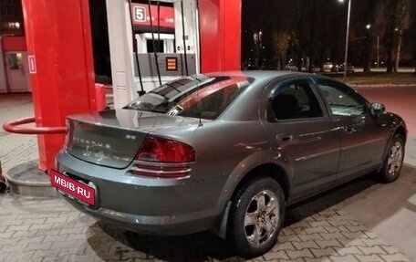 Dodge Stratus II, 2001 год, 500 000 рублей, 2 фотография