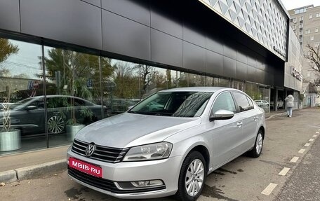 Volkswagen Passat B7, 2011 год, 1 040 000 рублей, 1 фотография