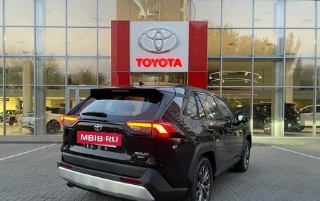 Toyota RAV4, 2024 год, 4 900 000 рублей, 5 фотография