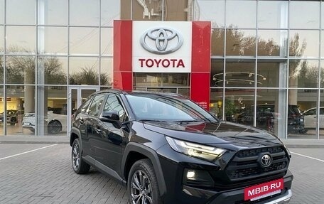 Toyota RAV4, 2024 год, 4 900 000 рублей, 3 фотография