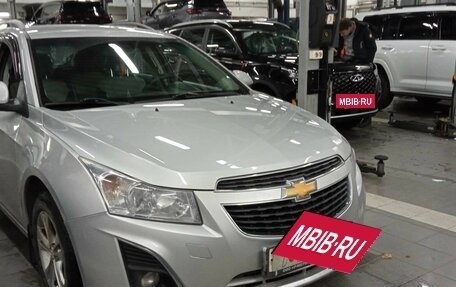 Chevrolet Cruze II, 2014 год, 980 000 рублей, 2 фотография