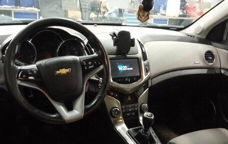 Chevrolet Cruze II, 2013 год, 900 000 рублей, 5 фотография