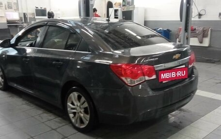 Chevrolet Cruze II, 2013 год, 900 000 рублей, 4 фотография