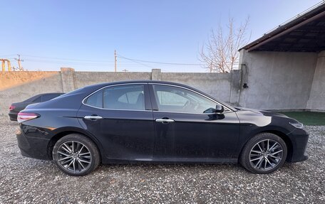 Toyota Camry, 2023 год, 4 500 000 рублей, 4 фотография