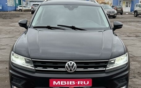 Volkswagen Tiguan II, 2018 год, 1 780 000 рублей, 12 фотография