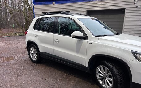 Volkswagen Tiguan I, 2015 год, 1 620 000 рублей, 2 фотография