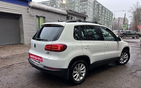 Volkswagen Tiguan I, 2015 год, 1 620 000 рублей, 5 фотография