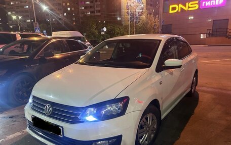 Volkswagen Polo VI (EU Market), 2016 год, 690 000 рублей, 2 фотография