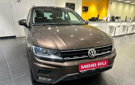 Volkswagen Tiguan II, 2018 год, 3 490 000 рублей, 3 фотография