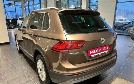 Volkswagen Tiguan II, 2018 год, 3 490 000 рублей, 8 фотография