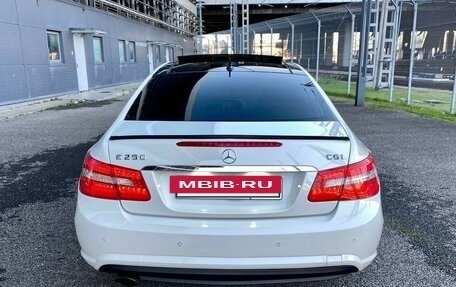 Mercedes-Benz E-Класс, 2010 год, 1 600 000 рублей, 4 фотография