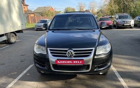 Volkswagen Touareg III, 2008 год, 1 000 000 рублей, 2 фотография