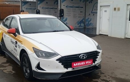 Hyundai Sonata VIII, 2021 год, 2 195 000 рублей, 3 фотография